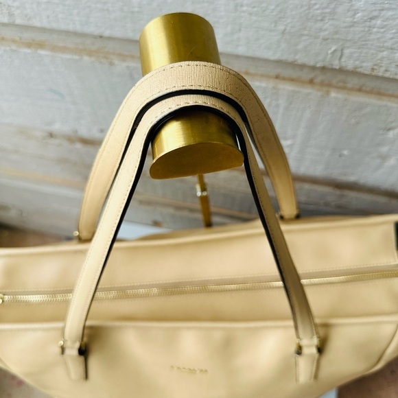 *SOLD* COACH tan Saffiano leather tote - Picture 3 of 17